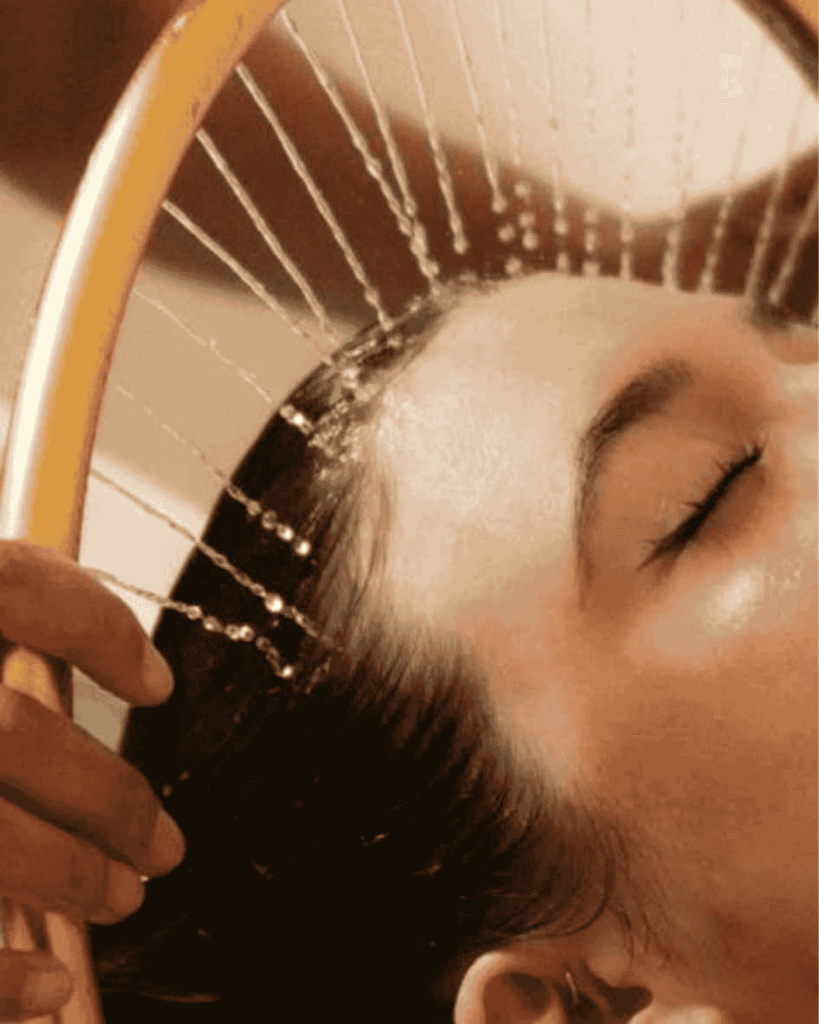 Rituel head spa à Dijon, massage du cuir chevelu chez EM Holistique